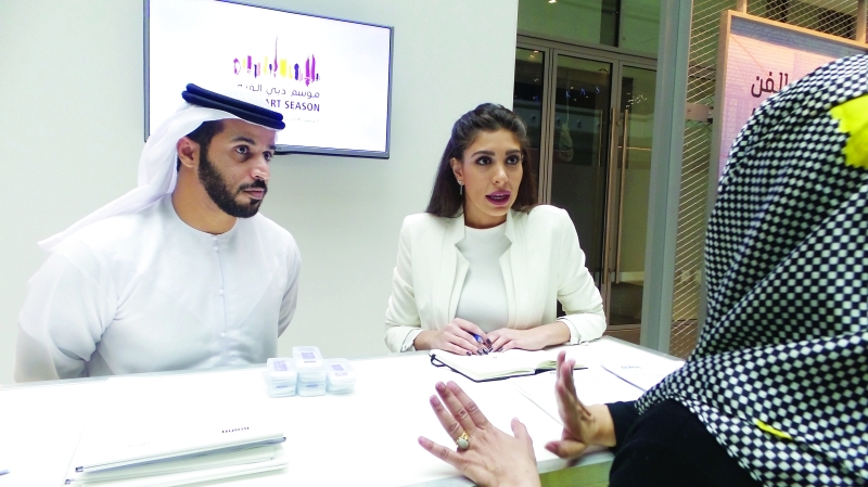 "ركن هيئة دبي للثقافة والفنون المعنية بموسم دبي الفني | البيان"