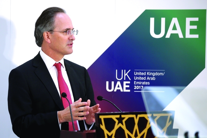 "والسفير البريطاني فيليب بارهام متحدثاً ــ تصوير - مجدي إسكندر"