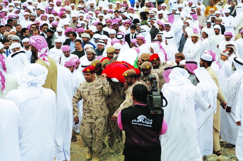 "أثناء تشييع الشهيد"