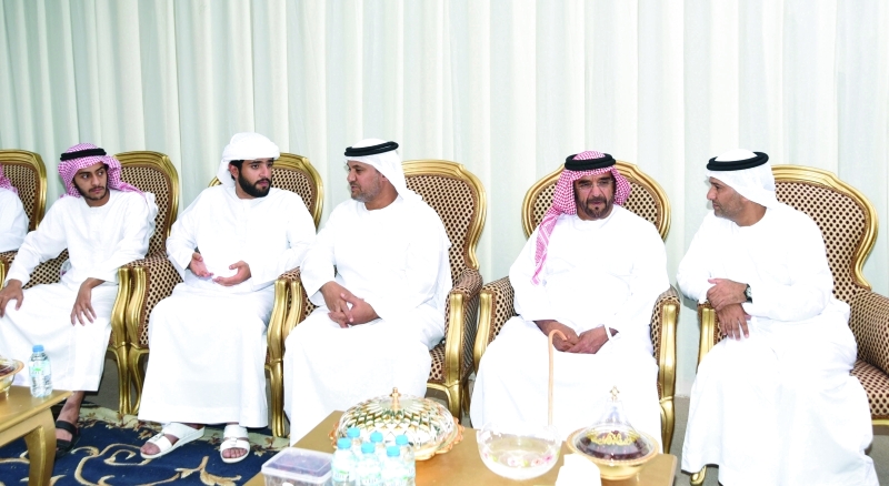 "■ سيف بن محمد خلال العزاء"