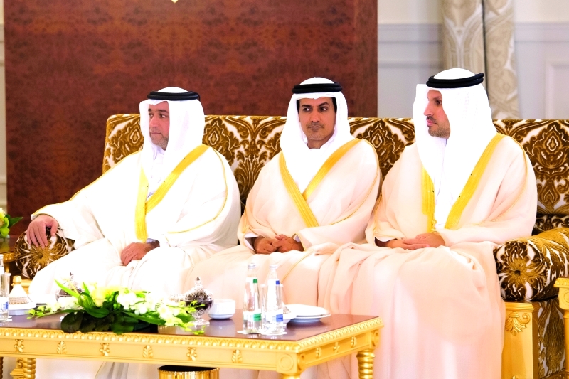 "■ سلطان البادي وعلي الشامسي وخلدون المبارك"