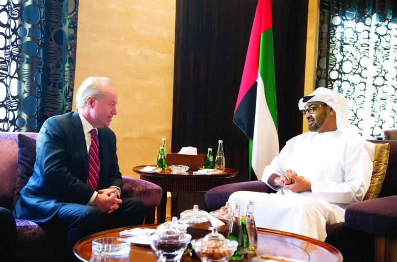 "محمد بن زايد خلال استقباله توماس كينيدي | وام"
