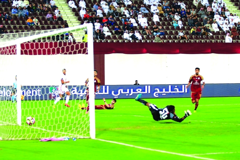 "Ⅶ عدم التمركز الجيد للحراس تسبب في هز شباكهم | تصوير سيف الكعبي"