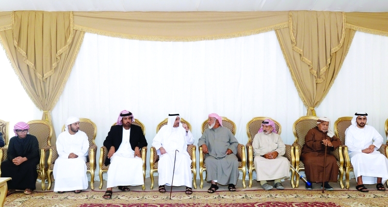 "■ حمد الشرقي يقدّم واجب العزاء لأسرة الشهيد جمعة الكعبي | وام"