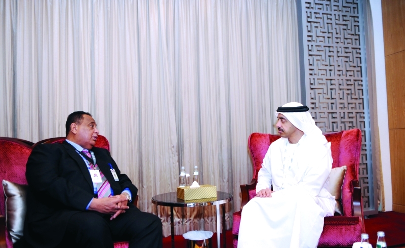 عبدالله بن زايد يبحث التعاون مع السودان وروسيا