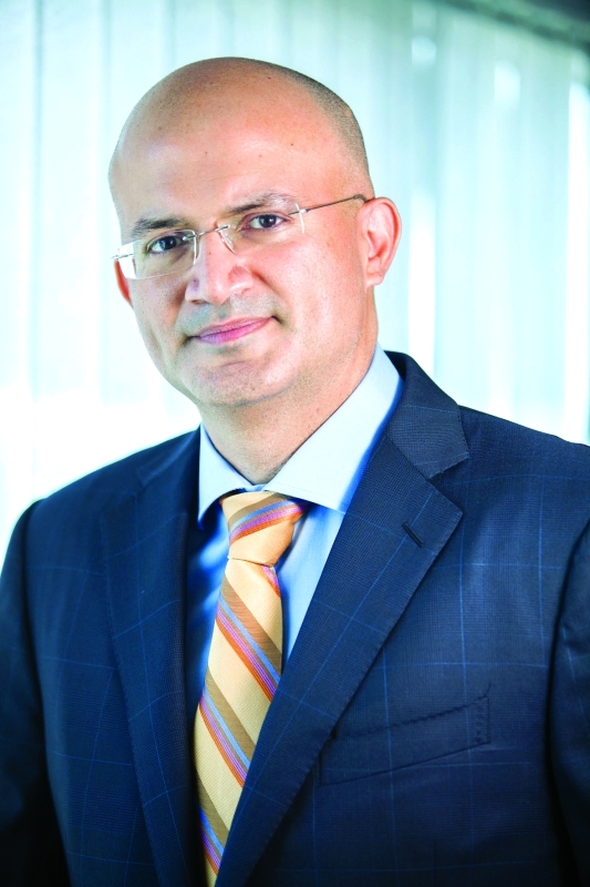 "نافين فالراني"