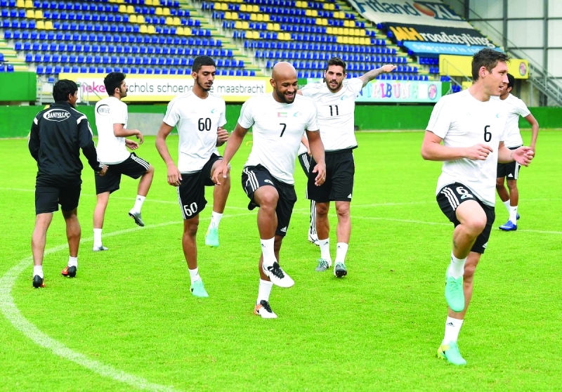 "■ جانب من تمرينات سابقة للفريق | البيان"