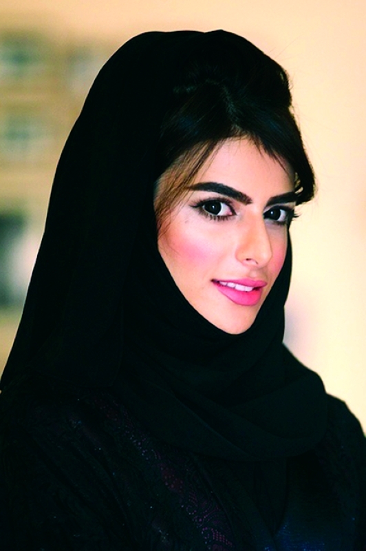 "■ منى بن كلي"