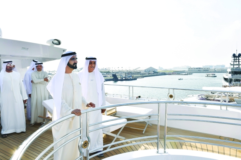 "محمد بن راشد على متن أغلى قارب في المنطقة بحضور أحمد بن سعيد و سعيد محمد حارب و محمد الشعالي"