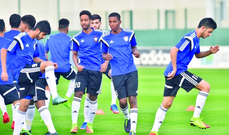 "■ جانب من تدريبات الفريق الأخيرة | البيان"