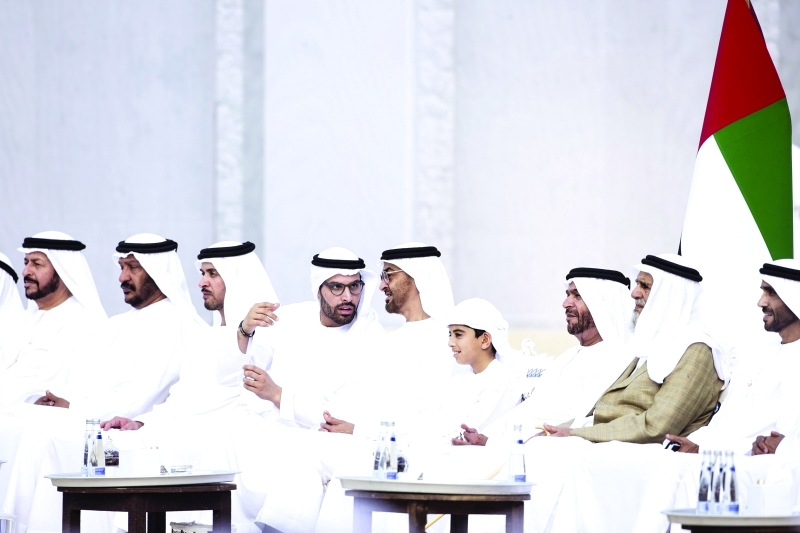 "Ⅶ محمد بن زايد وسرور بن محمد وهزاع ونهيان بن زايد وراشد بن حمدان بن زايد"