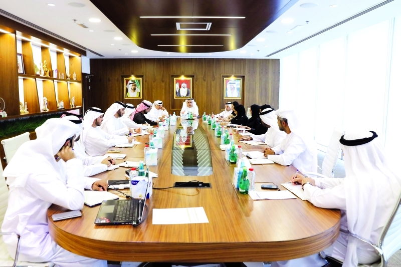 "■ مطر الطاير يترأس الاجتماع مع مديري الإدارات والأقسام في مجلس دبي الرياضي | البيان"