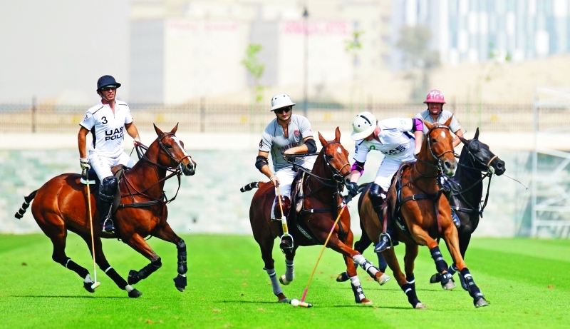 "■ «الذئاب» تعبر «الإمارات» إلى النهائي | البيان"