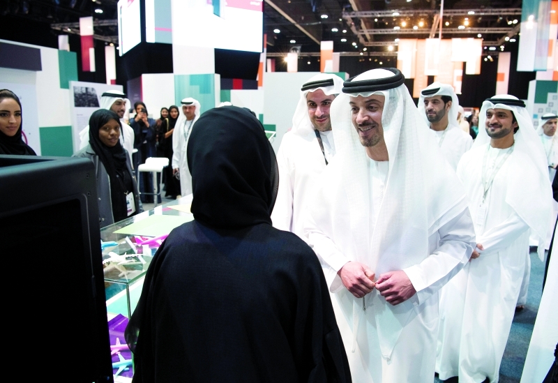 "Ⅶ سموه يتعرف إلى أبرز المبادرات والابتكارات"