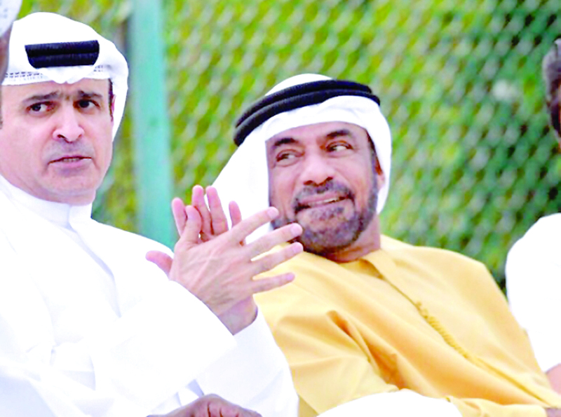 "■ القمزي وبوحميد يتابعان تدريبات الجوارح | البيان"