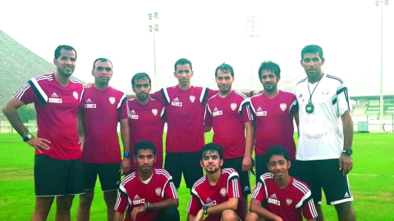 "احمد هلال مع قضاة الملاعب | البيان"