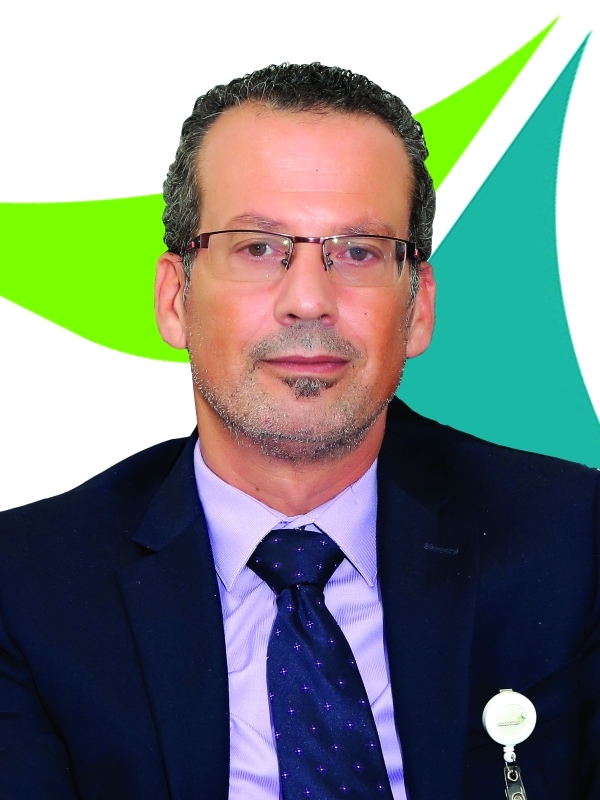 "أيمن صالح"