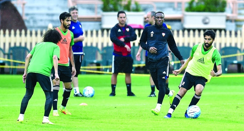 "■ أحمد خليل في تدريبات الكرة | البيان"