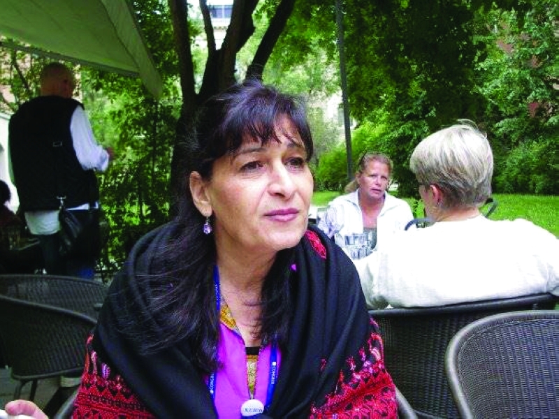 "■  سونيا نمر"