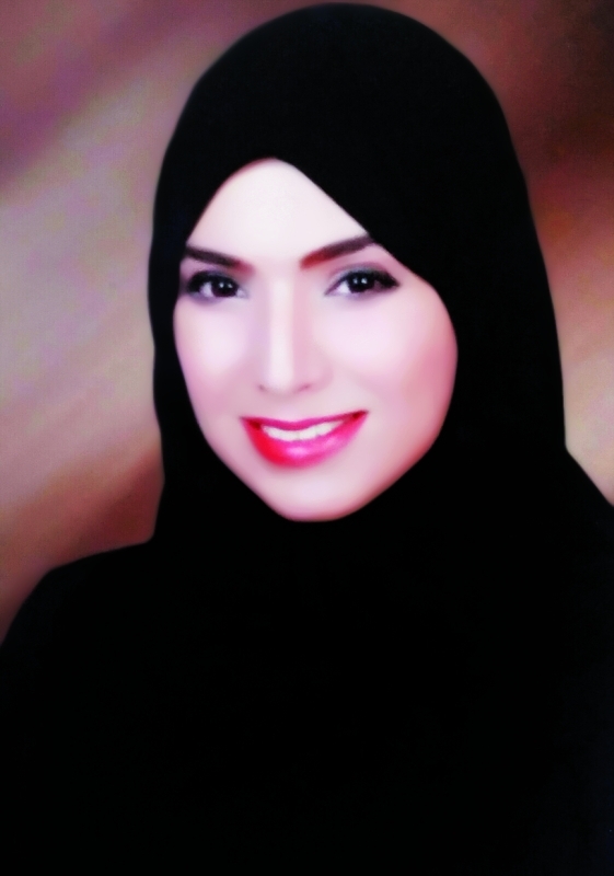 "آمنة الشامسي"