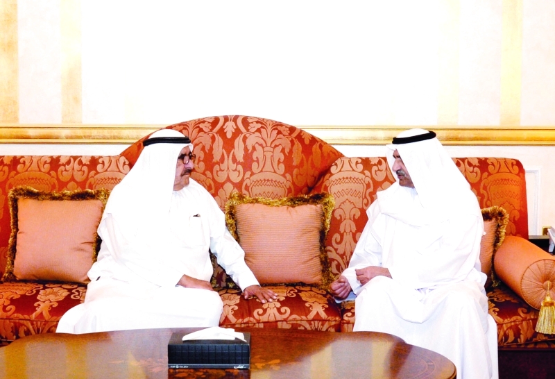 "حمد الشرقي يتقبل تعازي حمدان بن راشد"