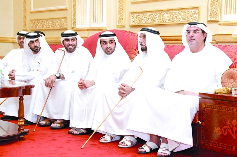 "محمد بن خليفة وراشد الشرقي والحضور"