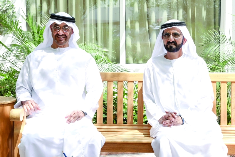 "■ محمد بن راشد ومحمد بن زايد خلال اللقاء | تصوير: خليفة اليوسف"