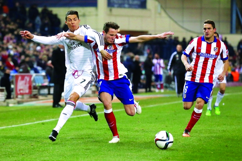 «ديربي» مدريد محطة حاسمة في الليغا