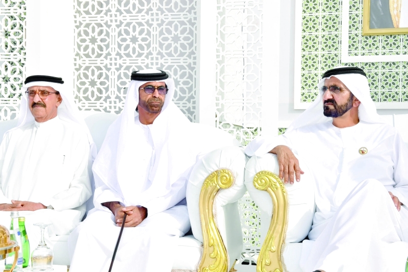 "سموه أثناء الحفل بحضور سعيد الكندي"