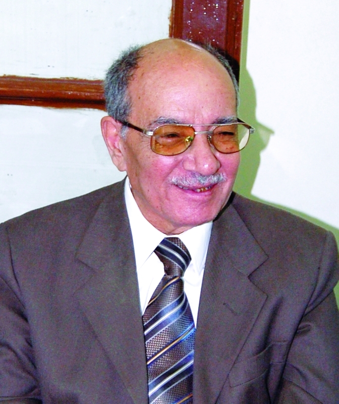 "■ عبد الغفار شكر"