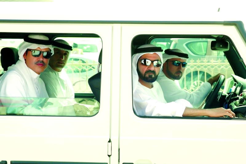 محمـد بن راشـد يشـهد منافسـات الإيـــــذاع لهجن الشيوخ