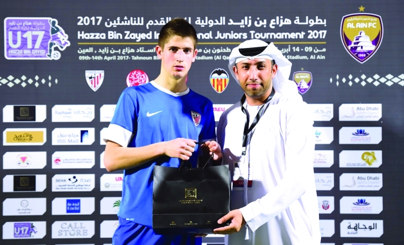 "■ عبد الله خوري يتوج سانسيت كأفضل لاعب في المباراة | البيان"