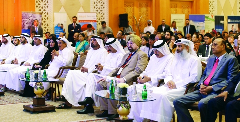 "Ⅶ أحمد بن سعيد خلال الاحتفال في دبي بحضور سلطان بن سليم وخلف الحبتور | تصوير : زافير ويلسون"