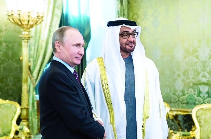 "محمد بن زايد خلال لقائه فلاديمير بوتين في موسكو | تصوير: محمد الحمادي وراشد المنصوري"