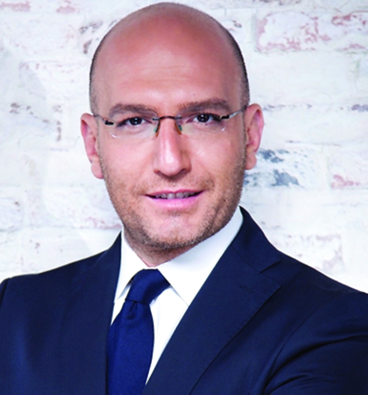 "■ زافين قيوميجان"
