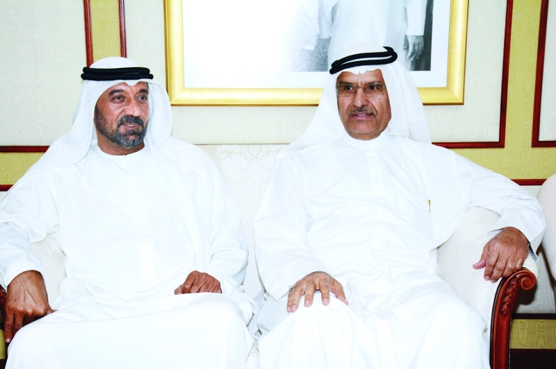 "■ أحمد بن سعيد خلال العزاء"