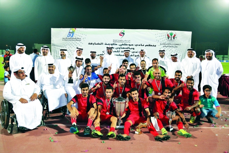 "■ جانب من تتويج البطل | البيان"