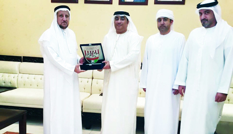 "■ خليفة الجرمن يستقبل المرشح سلطان السماحي | البيان"