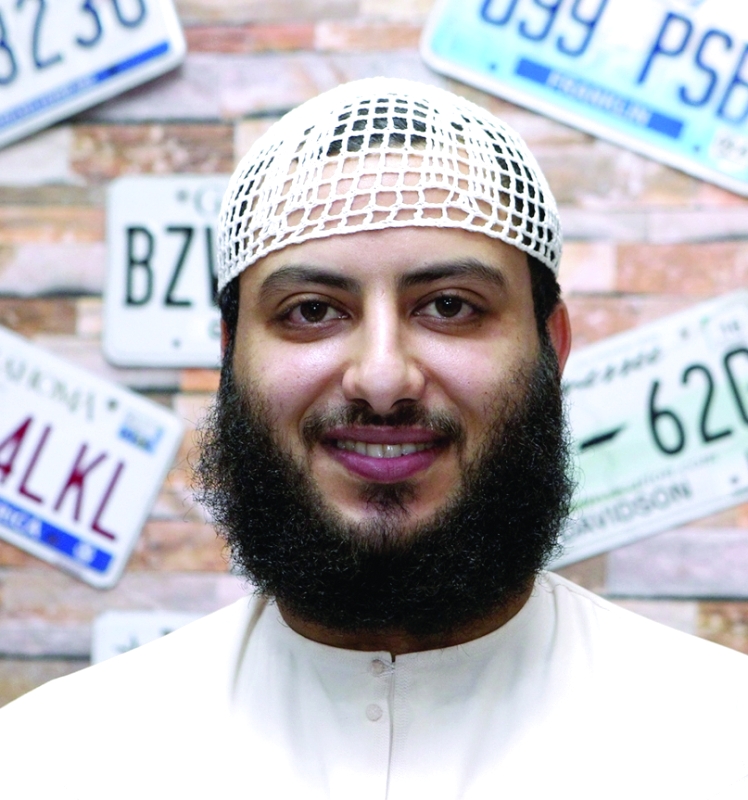 " هشام اليافعي"