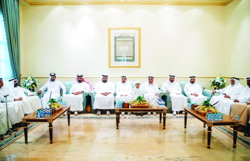 "حميد النعيمي وعمار النعيمي ومحمد الشرقي يقدمون واجب العزاء"