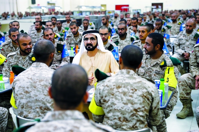 "قفزات كبيرة في التجهيز والتسليح حققتها القوات المسلحة بتوجيهات محمد بن راشد"