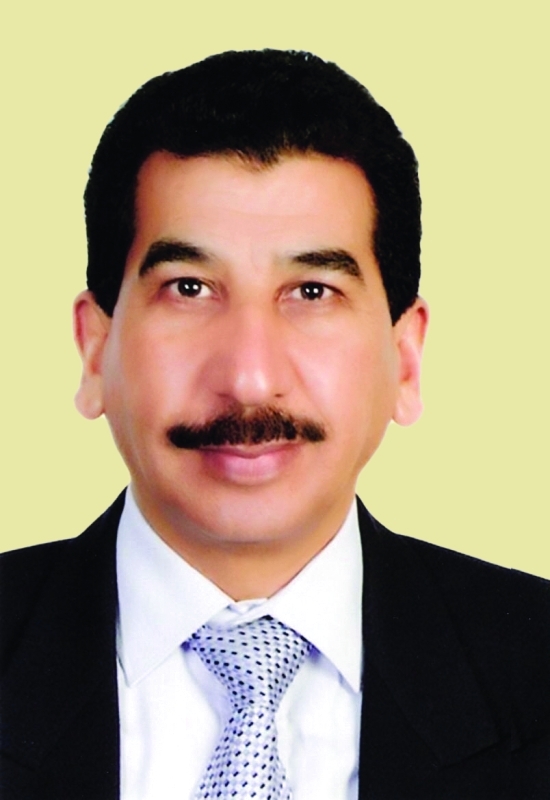 "■ أحمد العموش"