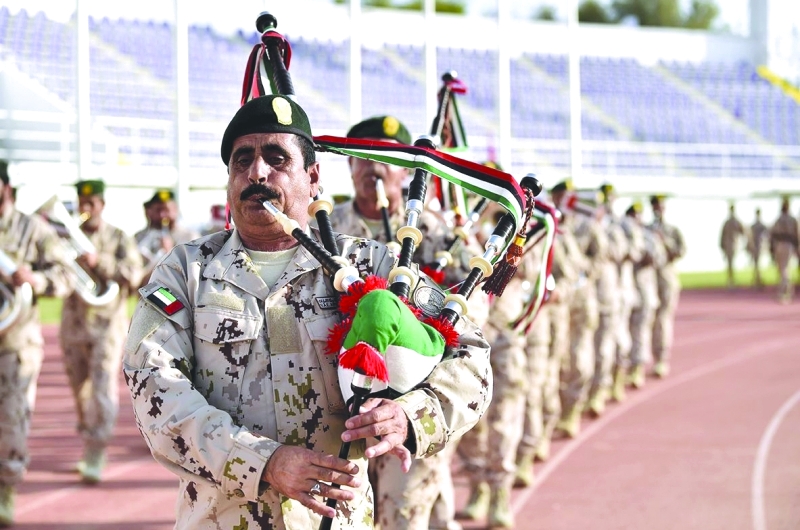 "من عروض الموسيقى العسكرية خلال الاحتفالات"