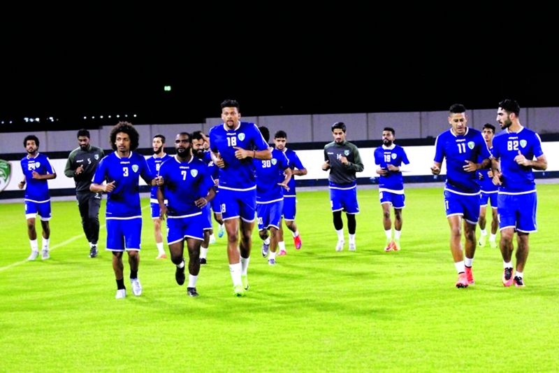 "■ الصقور يتدرب بقوة قبل المواجهة المصيرية أمام العميد | البيان"