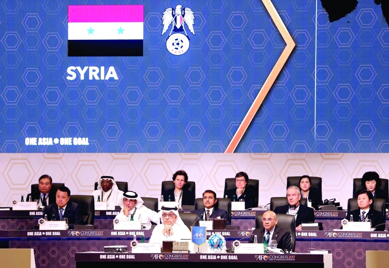 "■ الوفد الآسيوي خلال كونغرس «فيفا» في العاصمة البحرينية | أ ف ب"
