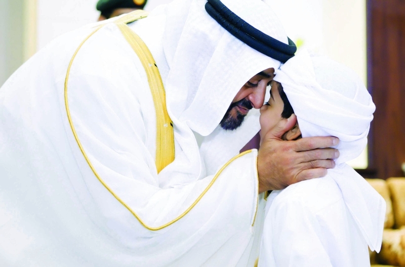 "سموه.. أبوة حانية"