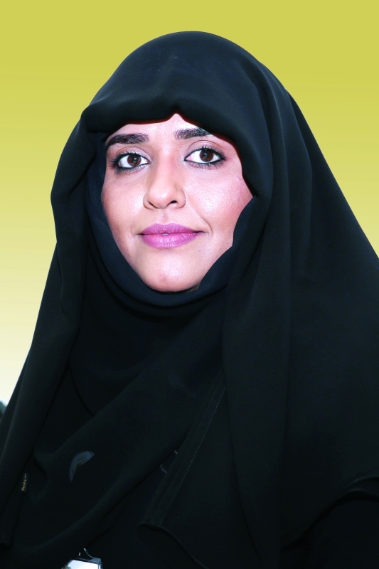 "فاطمة الشامسي"