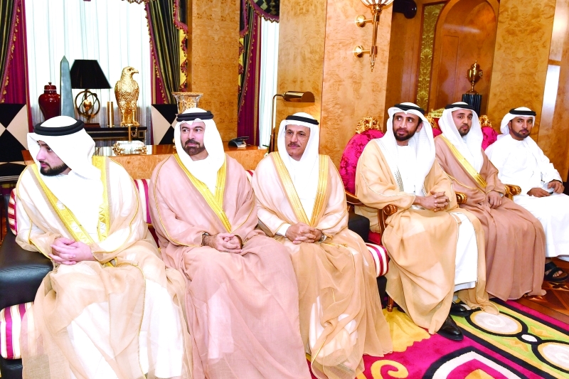 "■ أعضاء الوفد الأرجنتيني خلال اللقاء"