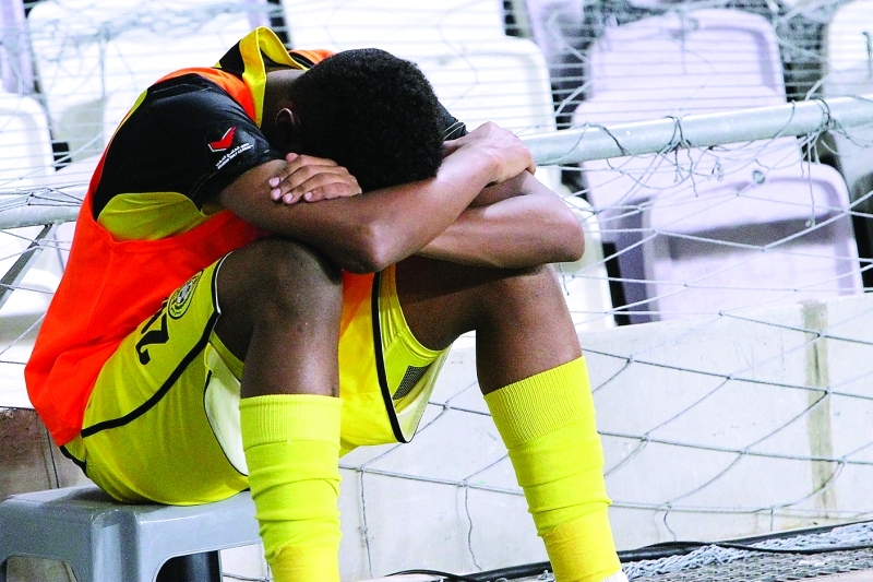 "■ أحزان لاعبي اتحاد كلباء بعد الهبوط | البيان"