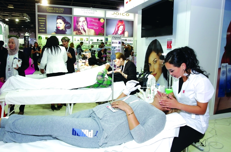 "Ⅶ أحدث العلاجات التجميلية في مجال العناية بالبشرة | تصوير: ناصر بابو"